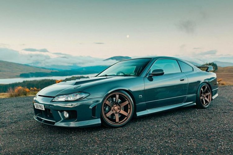 Nissan Silvia S15